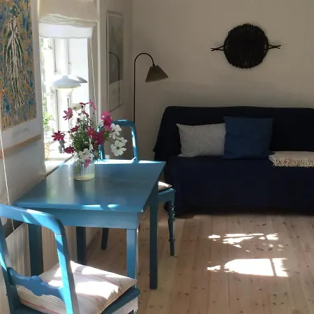Bed & Breakfast Filippavej 80 *